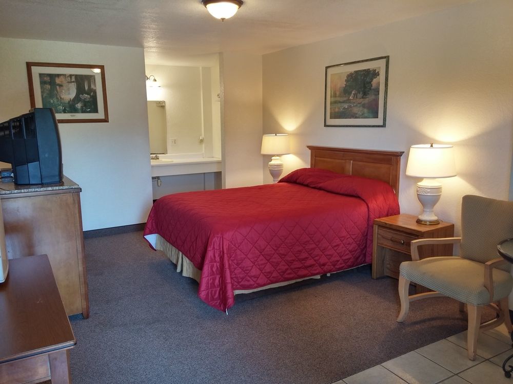 Country Regency Inn & Suites Manvel Dış mekan fotoğraf